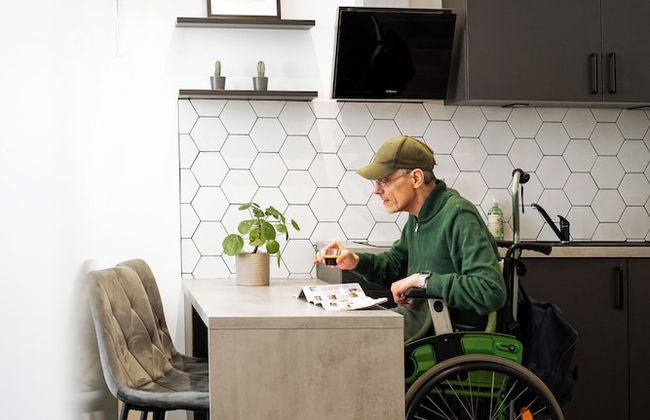 Urban Jungle Apartments - Photo 33