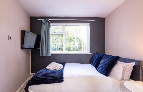 Newly Refurbed 5 Bed House for Contractors, Families & Relocation- Cosely Wolverhampton - Foto 3