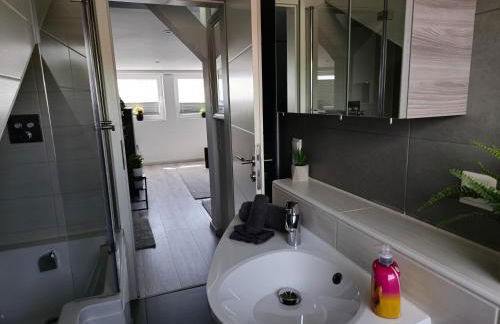 1,5 Zimmer Ferienwohnung Apartment in ruhiger Lage stadtnah Neu in Brunnthal - Foto 2