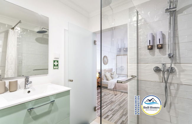 BnB Homes Elegant Apartment 50 m Walk From Beach - Foto 8