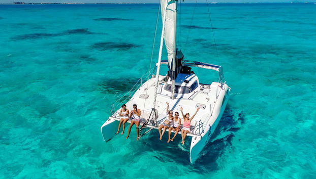 Isla Mujeres Private Boat Tour - Foto 3