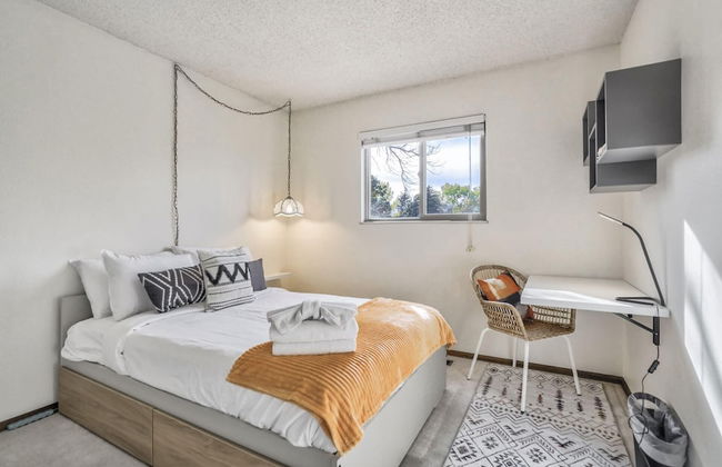 4BR Central Location & Near Parks! - Photo 7