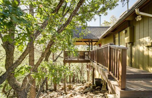 Deck and Scenic Views Munds Park Cabin! - Foto 34