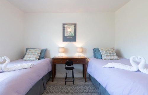 Quaint and Charming 4BR Tranquil Palo Alto Retreat - Photo 31
