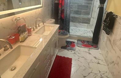 Modern Comfort Near Military Bases & Shopping – Walk to Parks & Lakes! - Foto 10