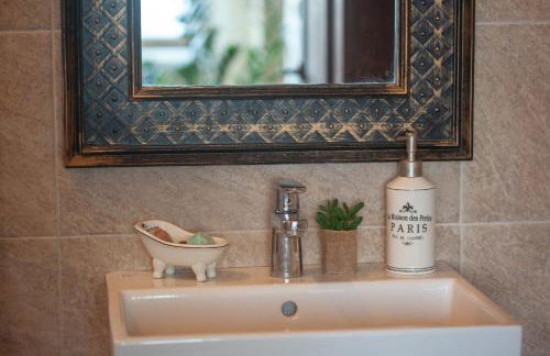 Lorantina Luxury Sea View House with Starlink WiFi near Barbati & Ipsos - Photo 50