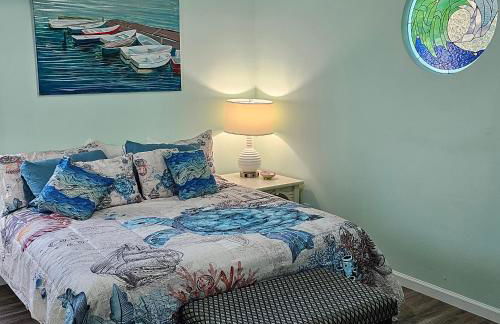 Summer's Little Bay Getaway - Photo 14