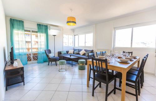 Superbe 100m2 - 2 Balcons - Proche Gare - Climatisé - Foto 1