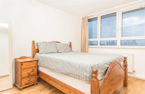 Central London 2-Bed Apartment with Balcony & London Eye & Big Ben Views - Photo 2