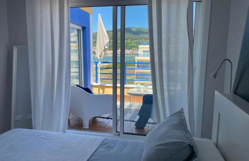 Apartamento con vistas al mar B5 Urb Puerto Azul - Foto 5