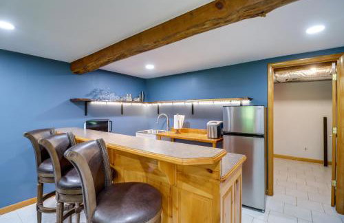 3,000 Sq Ft and Game Room Ozarks Serenity Cabin! - Foto 17