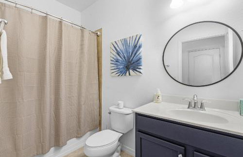 Enchanting 3 Bedroom Home Waterfront Pool and Spa - Foto 9