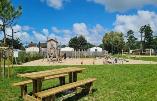 Cottage pour 6 personnes avec piscine couverte et chauffée à 300 m de la mer avec Wi-Fi et climatisé , 3 chambres - Foto 31