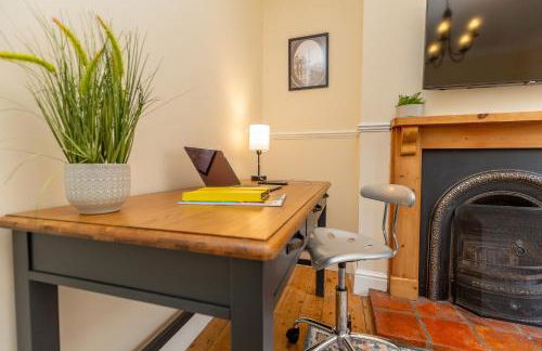 Newcombe - Sleeps Up to 8 - Close to Northampton Town Centre & Train Station - Fast Wifi, Free Parking, SmartTV with Netflix by Centro Stays - Foto 30