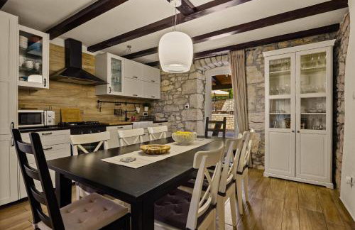 Charming Villa Antoana for families and kids in Labin - Rabac with kids playground & private pool - Foto 30