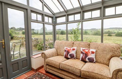 The Farmhouse - Photo 5