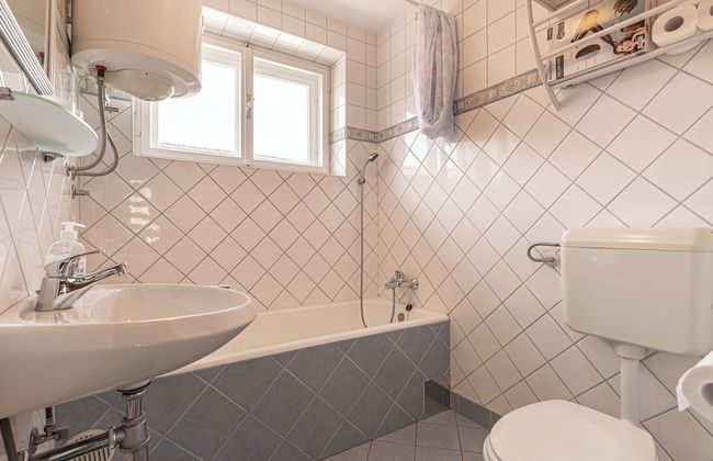 Lukec Estate - Photo 15