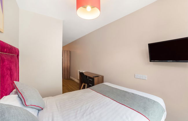 OYO Vincent Apartments - Foto 12