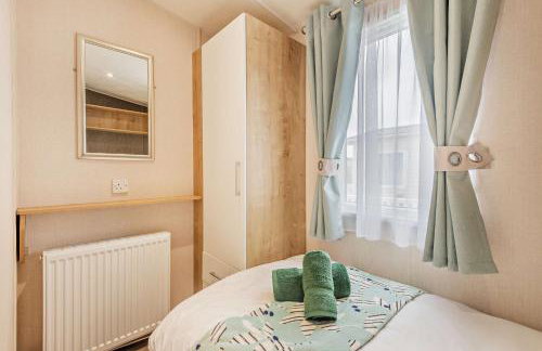 Maple Brook Lodge Sea Breeze Shorefield - Photo 19