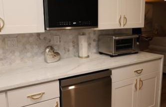 Ultra Luxe 2B Basement Apartment - Foto 2