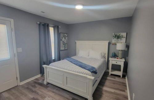 160 Overbrook 3 bedroom home with privately fenced yard and hot tub - Foto 4