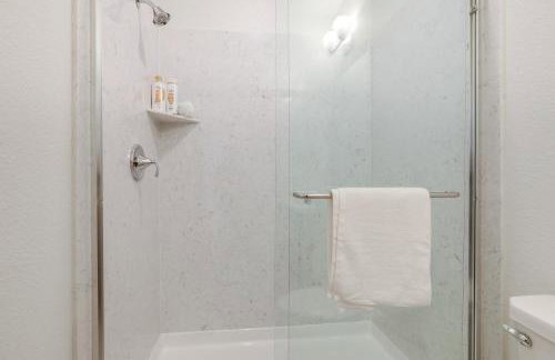 Cozy and Convenient Residential Duplex in Woodland - Foto 19