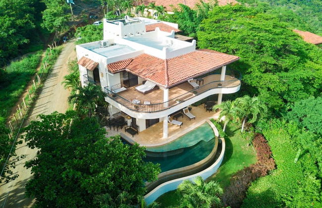 Hacienda-style Villa With Pool and Sweeping Ocean Views Above Potrero - Photo 50