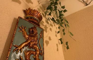 L'Alcôve Secrète Suite médiévale avec Spa - Foto 17