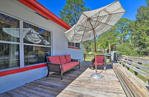 Central Florida Escape on 5 Acres with Grill and Pool! - Foto 2