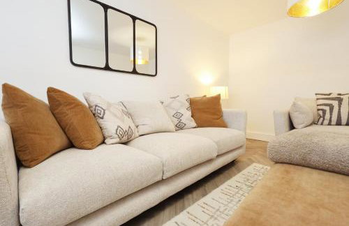 Contractor 4 Bed 3 Bath House Near Airport Parking Barry Island with Parking - Foto 66