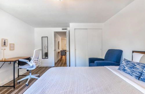 Entire Apt in South Seattle Workspace and Yard - Foto 18