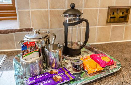 The Lodge - Photo 11