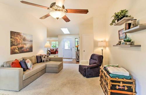 Quiet Lakefront Olympia Home with Dock on Half Acre - Foto 20