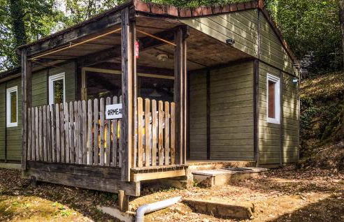 2 Bedroom Lovely Home In Altillac - Foto 11