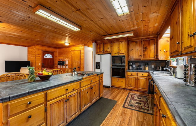 Whiskey Springs by Avantstay Classic Cabin Near Tahoe Donner Ski Area - Foto 13