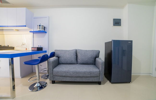 Cozy Apartment at Parahyangan Residence with Direct Access to Swimming Pool - Photo 17