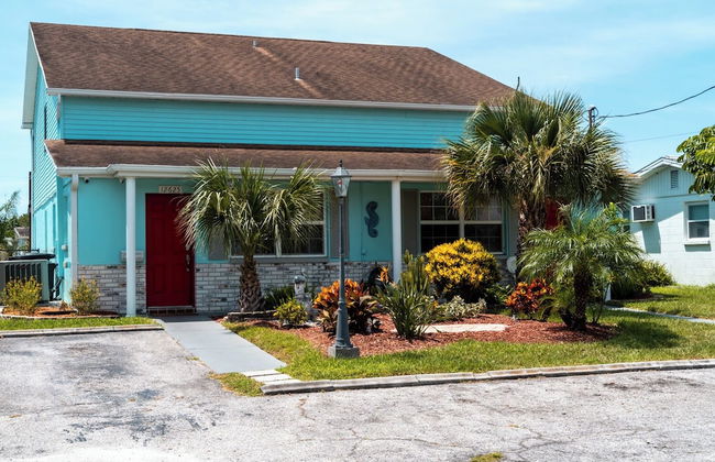 Waterfront Getaway and BBQ - Photo 32