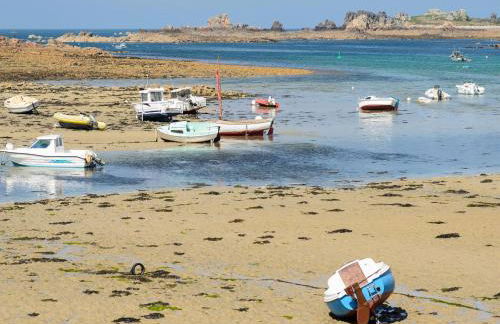 Holiday Home in Kerbors Near Cote de Granit Rose - Foto 38