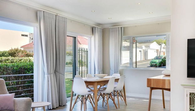 Stylish 2 Bedroom Apartment in Camps Bay Asilvertide - Foto 2, Camera