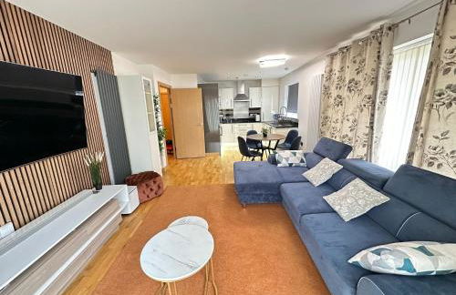 little hideout, Luxury Apartment - Photo 1