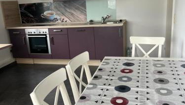 Monteurzimmer 3 Pers, Würzburg, Gerbrunn, Gemeinschaft Küche, Dusche, WC - Foto 3