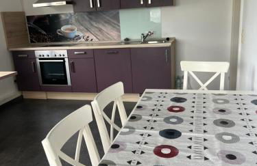 Monteurzimmer 3 Pers, Würzburg, Gerbrunn, Gemeinschaft Küche, Dusche, WC - Foto 3