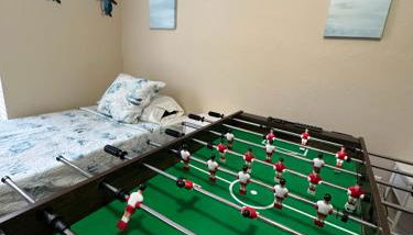 Near AT&T Stadium, UTA, Globe Life, Six Flags, DFW Airport, American Airlines Center with Games and Crib - Foto 3