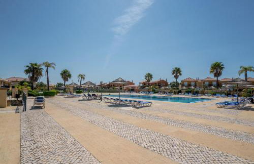 Beautiful Villa on Boavista Golf Resort - Daily Service & Spa Access - Foto 33