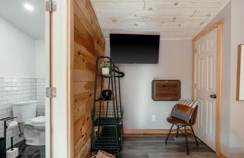 Mural Art Cabin With Pond And Hot Tub - Foto 16