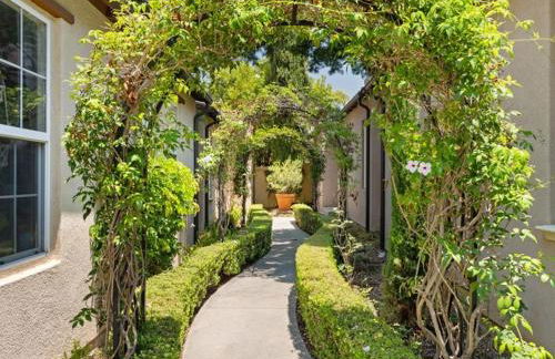 Irvine Inn Love - Lovely Furnished 3-bed Home in Woodbury - Foto 2