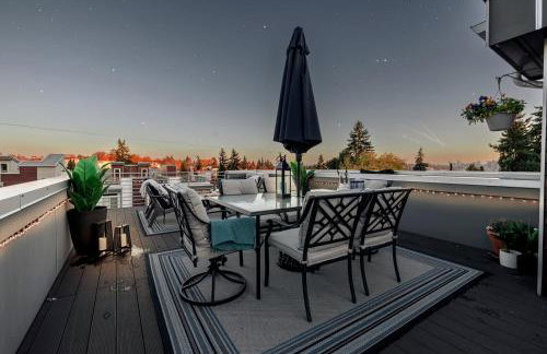 Rooftop access and Views Lake Union Lookout - Photo 17