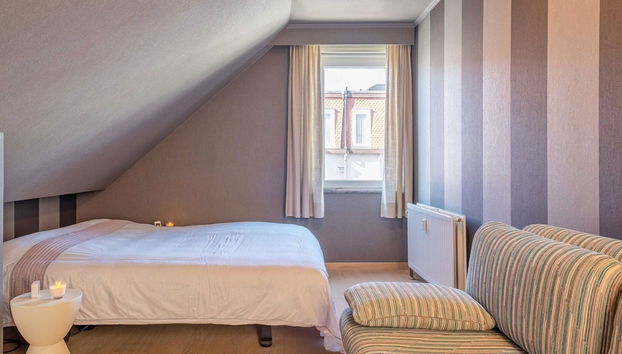 Balcony Views & Comfort - Foto 3, Habitación