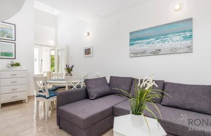 Rona Apartment Flower 1 and Flower 2 - Foto 17