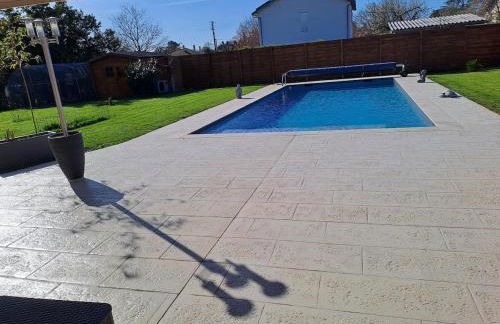 Jolie maison avec piscine - Photo 5